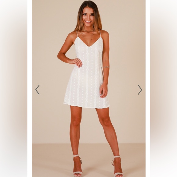 BACK STREET PARTY DRESS IN WHITE EMBROIDERY - Picture 3 of 8